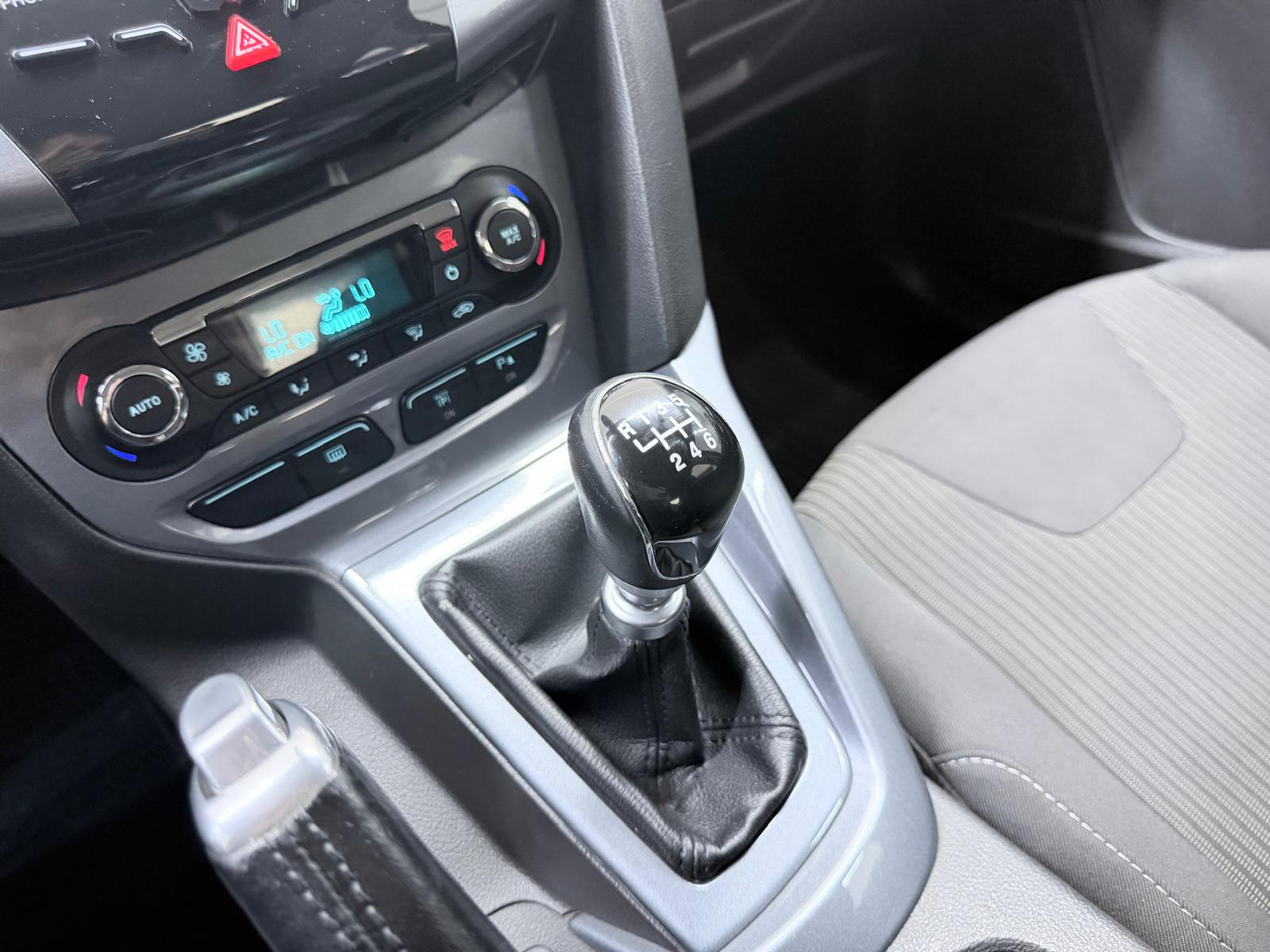 FORD FOCUS 14